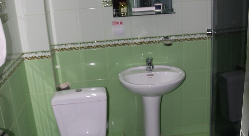 lajner jakutsk reka lena karaoke 3 гостиница лайнер в якутске телефон