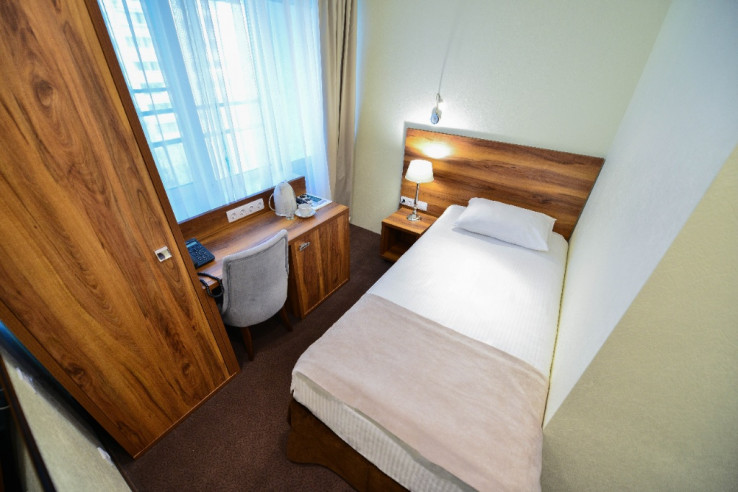 chajka ryadom so stadionom